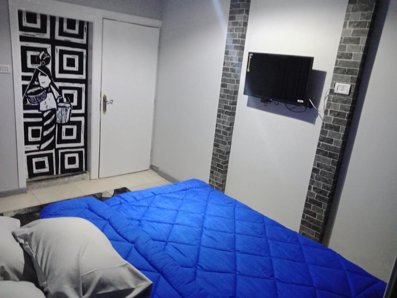 Castle Hostel *