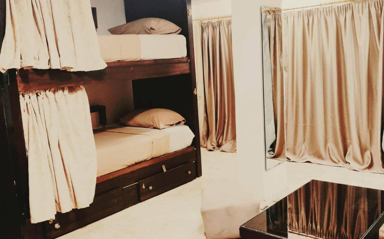Hostel Castle *